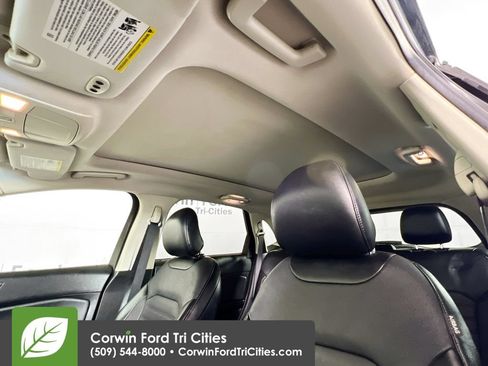 Used 2015 Ford Edge SEL w/ Equipment Group 201A AWD/4WD image 24