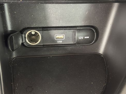 Used 2020 Kia Sportage LX image 23