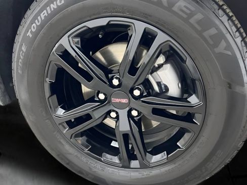 Used 2022 GMC Terrain AT4 w/ Infotainment Package II AWD/4WD image 18