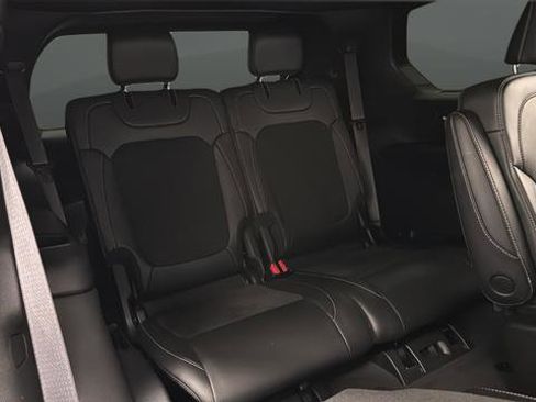Used 2023 Jeep Grand Cherokee L Laredo AWD/4WD image 24