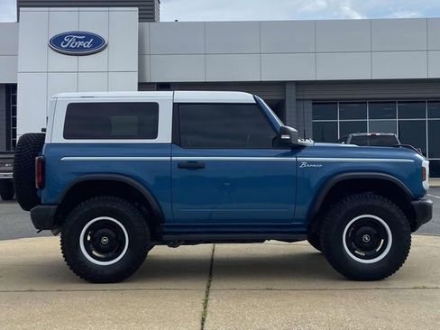 Used 2024 Ford Bronco Heritage Edition image 2
