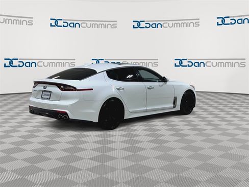 Used 2019 Kia Stinger Premium image 8