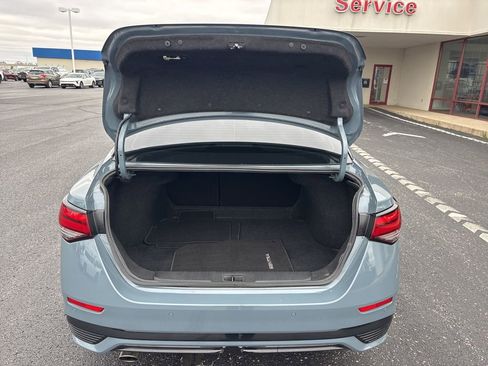 Used 2025 Nissan Sentra SR image 13