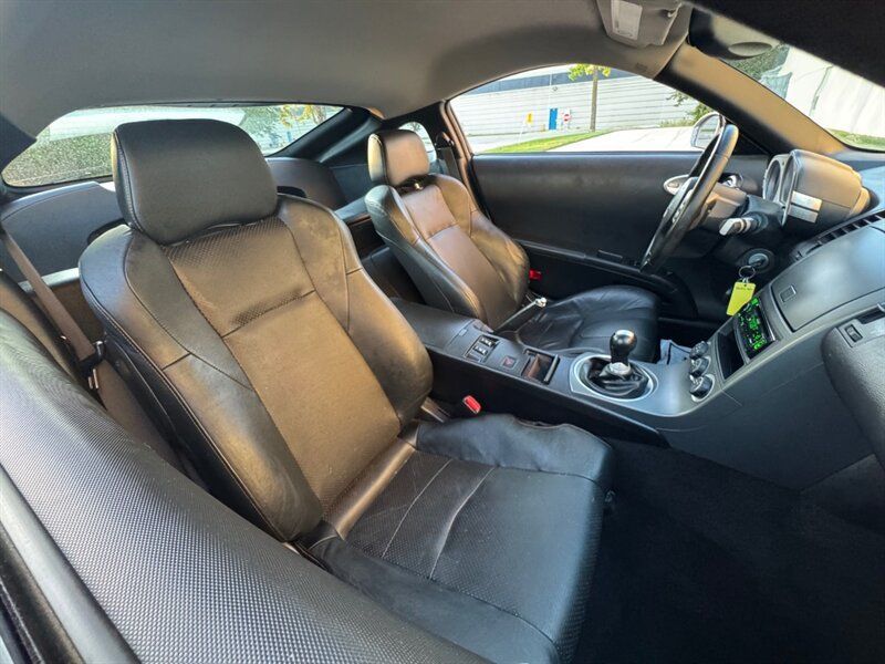 Used 2003 Nissan 350Z Touring RWD image 20