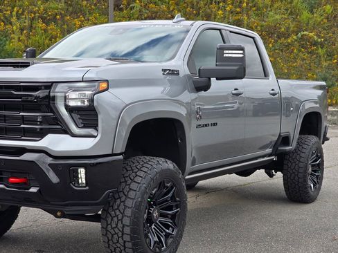 New 2025 Chevrolet Silverado 2500 LTZ w/ Trail Boss Package image 43