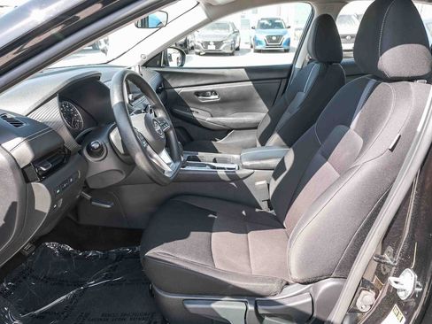 Used 2025 Nissan Sentra SV FWD image 20