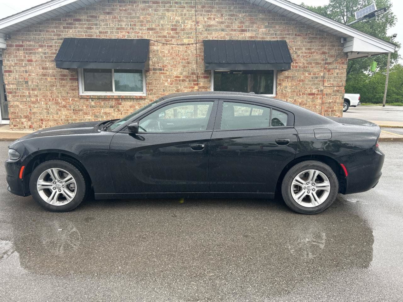 Used 2022 Dodge Charger SXT RWD image 10