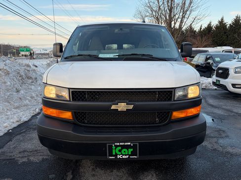 Used 2023 Chevrolet Express 3500 LS image 3