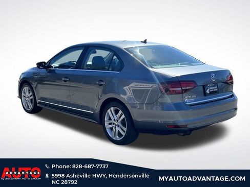 Used 2017 Volkswagen Jetta SEL image 6