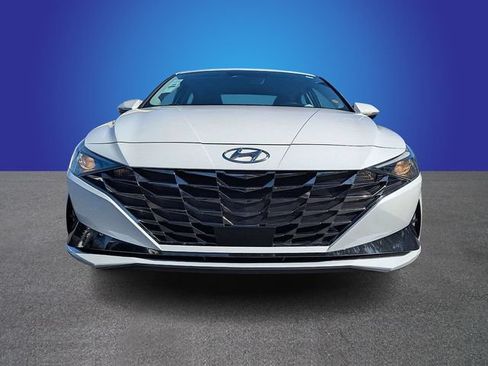 Used 2022 Hyundai Elantra SEL w/ Convenience + Premium Package FWD image 8