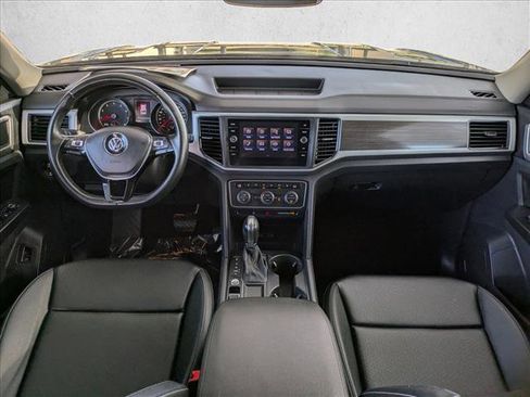 Used 2019 Volkswagen Atlas SE image 16