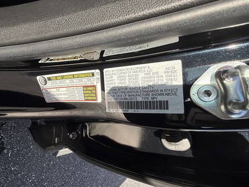 Used 2024 Acura RDX SH-AWD image 36