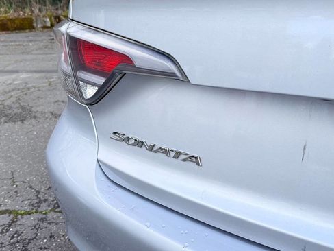 Used 2017 Hyundai Sonata SE image 14