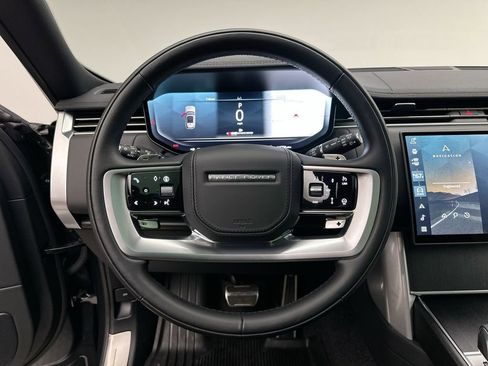 Certified 2025 Land Rover Range Rover SE AWD/4WD image 30