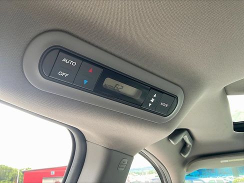 Used 2010 Honda Odyssey EX-L image 12