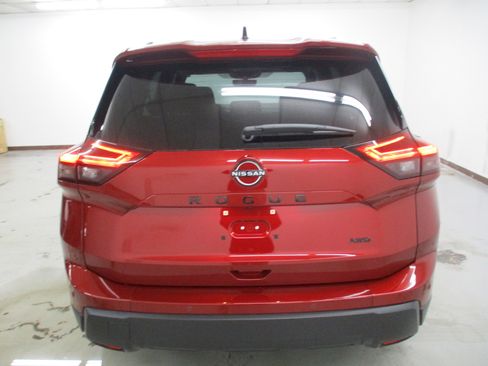 New 2026 Nissan Rogue SV image 7