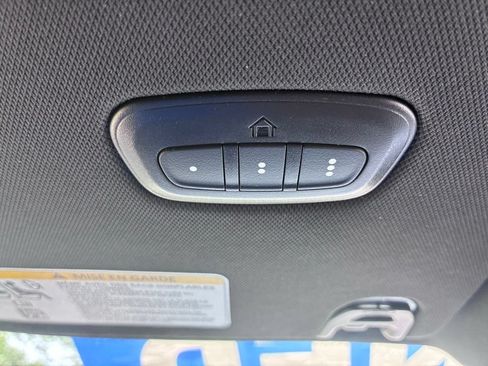 Used 2024 Jeep Wagoneer L Series II RWD image 36
