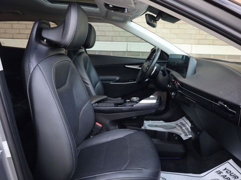 Used 2022 Kia EV6 GT-Line w/ First Edition Package AWD/4WD image 28