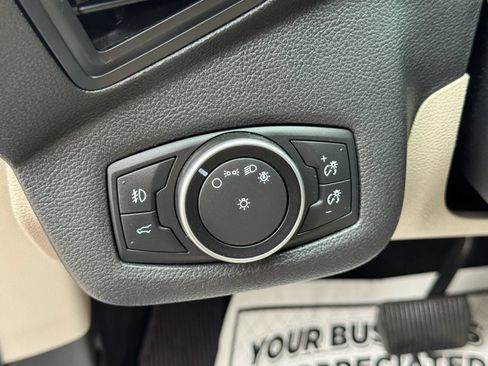 Used 2017 Ford Escape SE AWD/4WD image 22