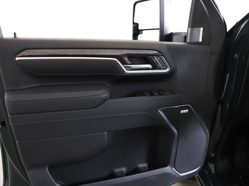 New 2026 Chevrolet Silverado 3500 LTZ w/ LTZ Premium Package AWD/4WD image 12
