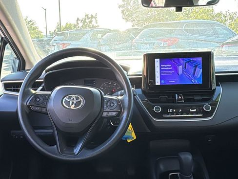 Used 2023 Toyota Corolla LE image 7