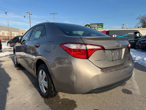 Used 2015 Toyota Corolla LE image 3