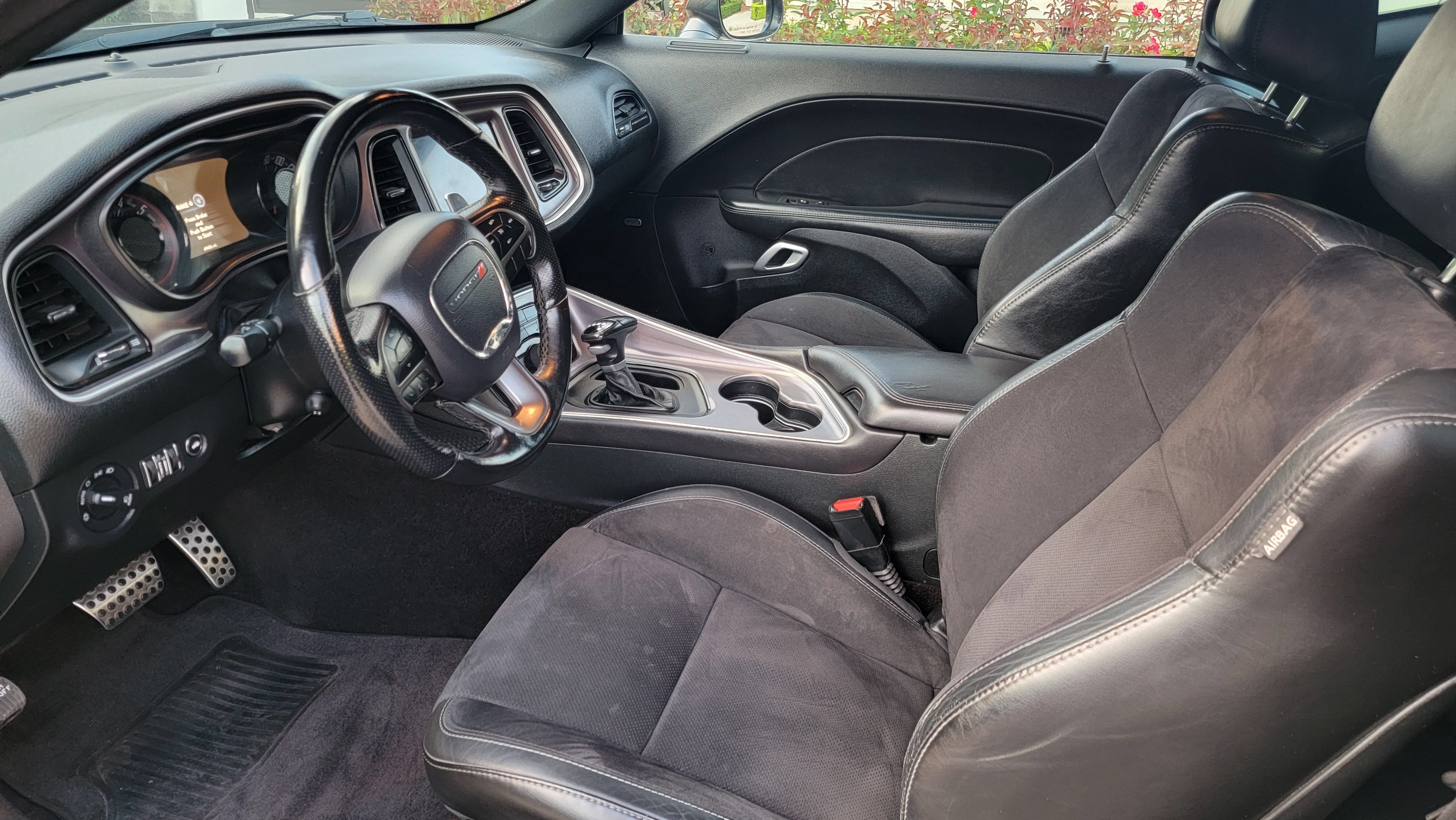 Used 2019 Dodge Challenger R/T w/ Plus Package RWD image 30