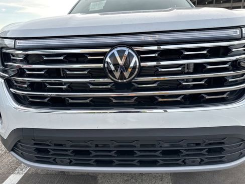 New 2024 Volkswagen Atlas SEL image 19