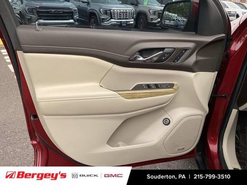 Used 2019 GMC Acadia Denali AWD/4WD image 25