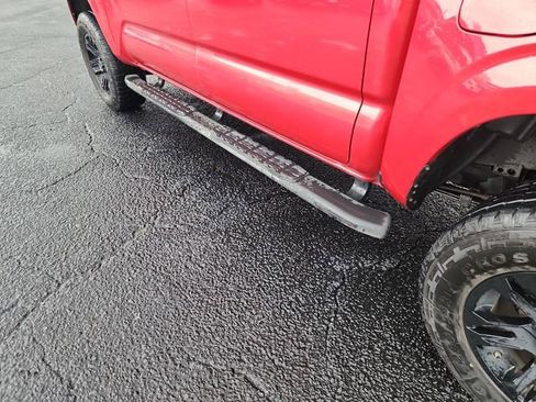Used 2018 Toyota Tacoma SR w/ SR Convenience Package RWD image 19