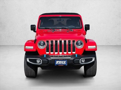 Used 2023 Jeep Wrangler Unlimited Sahara AWD/4WD image 2