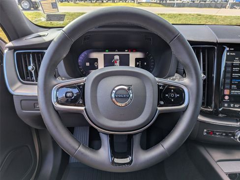 Used 2023 Volvo XC60 B5 Ultimate w/ Climate Package AWD/4WD image 10