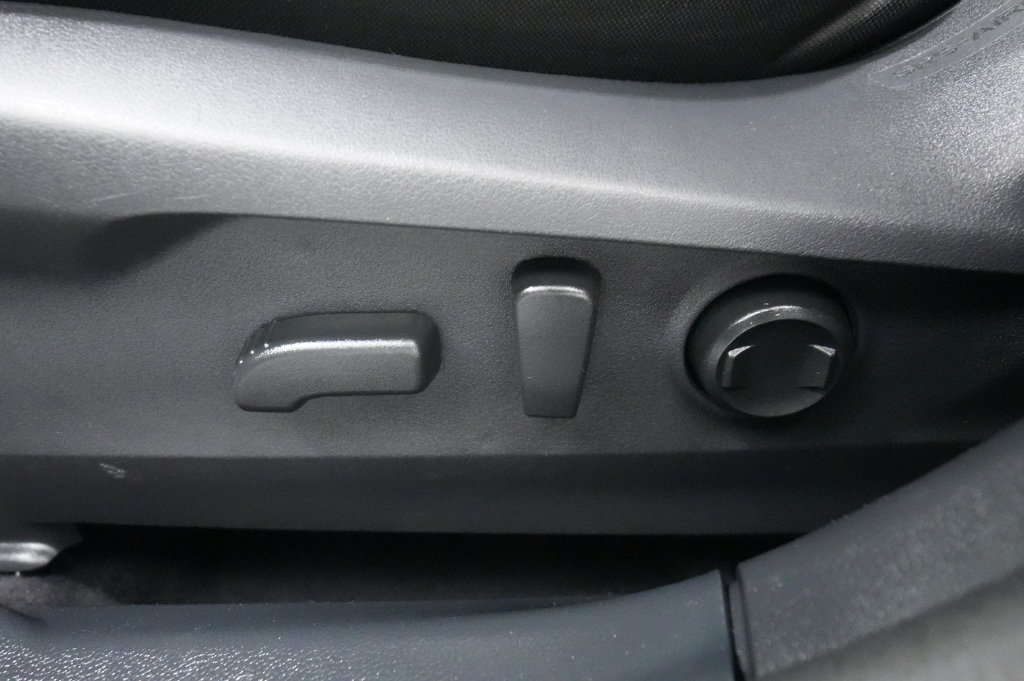 Used 2024 Subaru Outback Premium AWD/4WD image 16