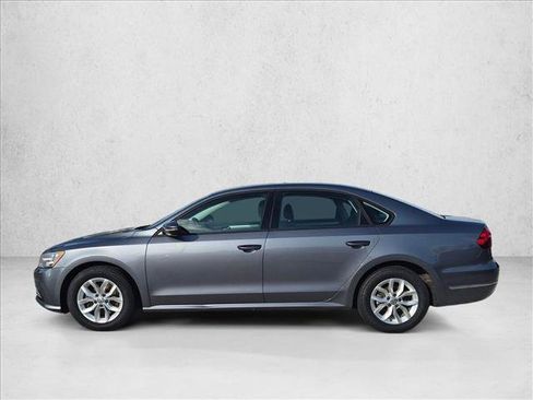 Used 2018 Volkswagen Passat 2.0T S FWD image 9