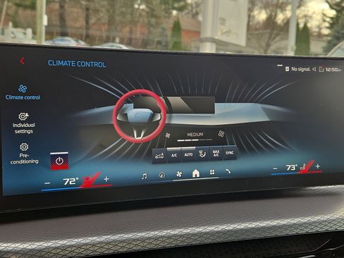 Certified 2025 BMW 440i xDrive Coupe w/ Premium Package image 17