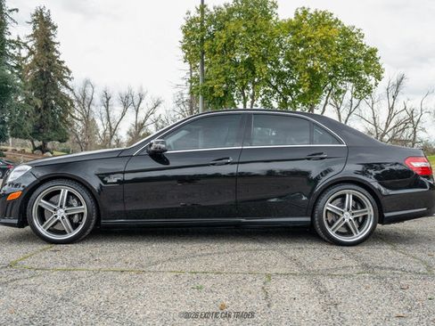 Used 2010 Mercedes-Benz E 63 AMG Sedan image 3