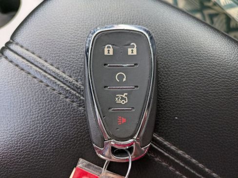 Used 2024 Chevrolet Malibu LT image 28