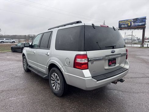 Used 2017 Ford Expedition XLT AWD/4WD image 3