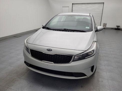 Used 2017 Kia Forte LX image 15