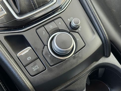 Used 2021 MAZDA CX-5 Touring FWD image 23