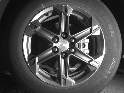 Used 2025 Chevrolet Blazer LT FWD image 14