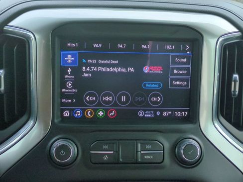 Used 2021 Chevrolet Silverado 1500 LTZ w/ Z71 Off-Road Package AWD/4WD image 23