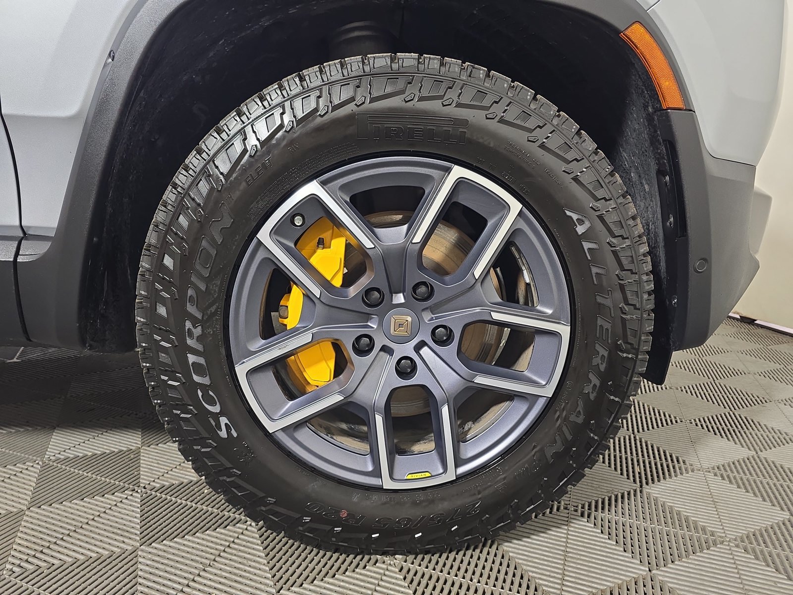 Used 2023 Rivian R1T Adventure Quad AWD/4WD image 11