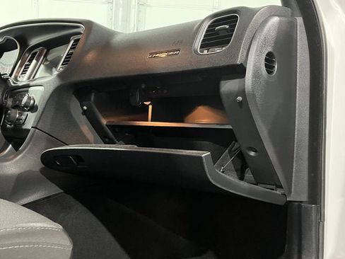 Used 2015 Dodge Charger R/T image 24