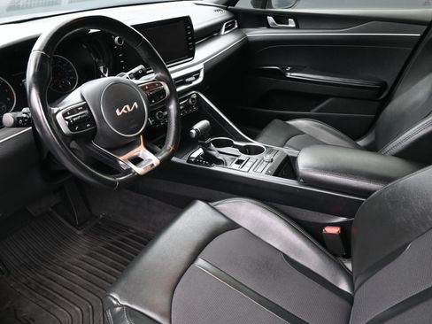 Used 2022 Kia K5 GT-Line image 10