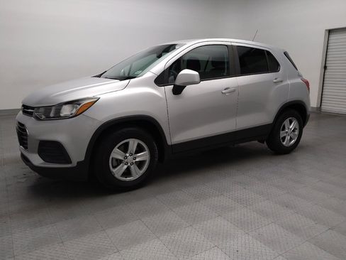 Used 2020 Chevrolet Trax LS w/ Tint and Cruise Package image 2