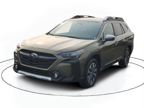 Certified 2025 Subaru Outback Touring XT AWD/4WD image 2
