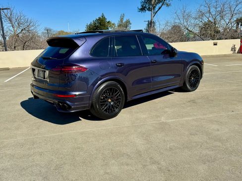 Used 2018 Porsche Cayenne GTS w/ Premium Package Plus AWD/4WD image 4