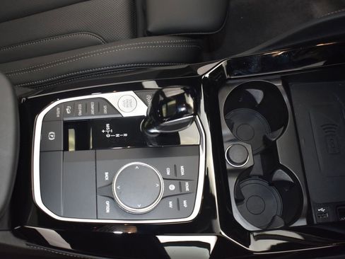 Certified 2025 BMW X4 xDrive30i image 27