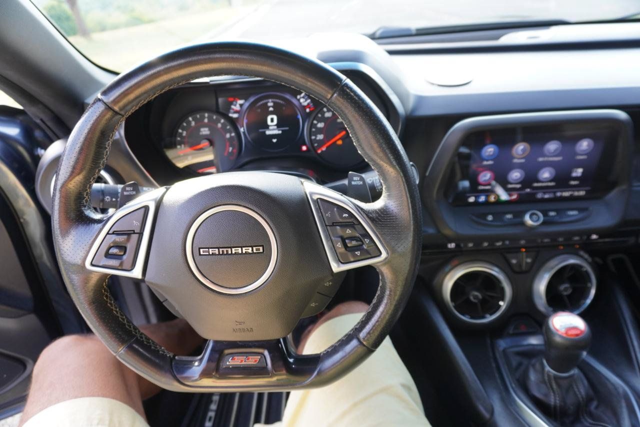Used 2020 Chevrolet Camaro SS RWD image 36